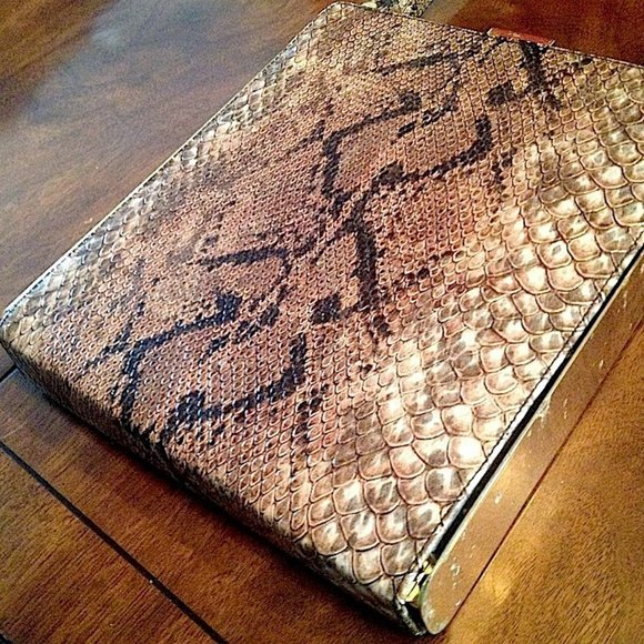 BROWN AND GOLD SNAKESKIN SQUARE BOX HANDBAG WITH JEWELED CLOSURE - Picture 4 of 6